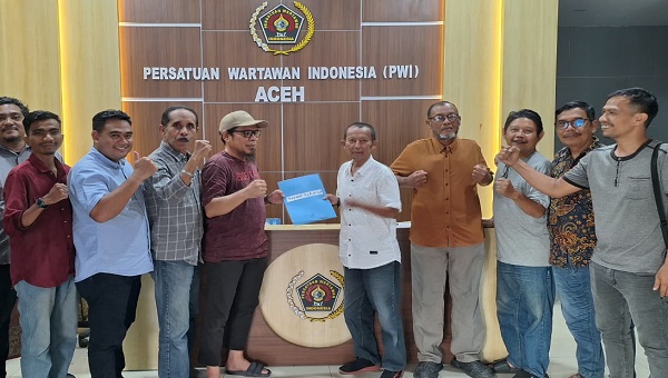 Masuk Bursa Ketua PWI Aceh 2026-2031, Sayuti Achmad Ambil Formulir Pencalonan