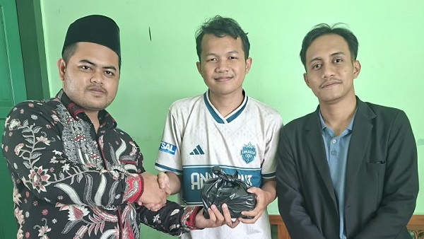 Pergantian Pengurus, PC IPNU Kota Metro Serahkan Dana Kas Rp31,43 Juta