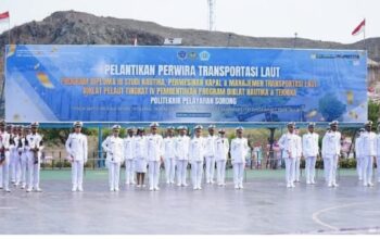 Poltekpel Sorong Lantik Perwira Transportasi Laut