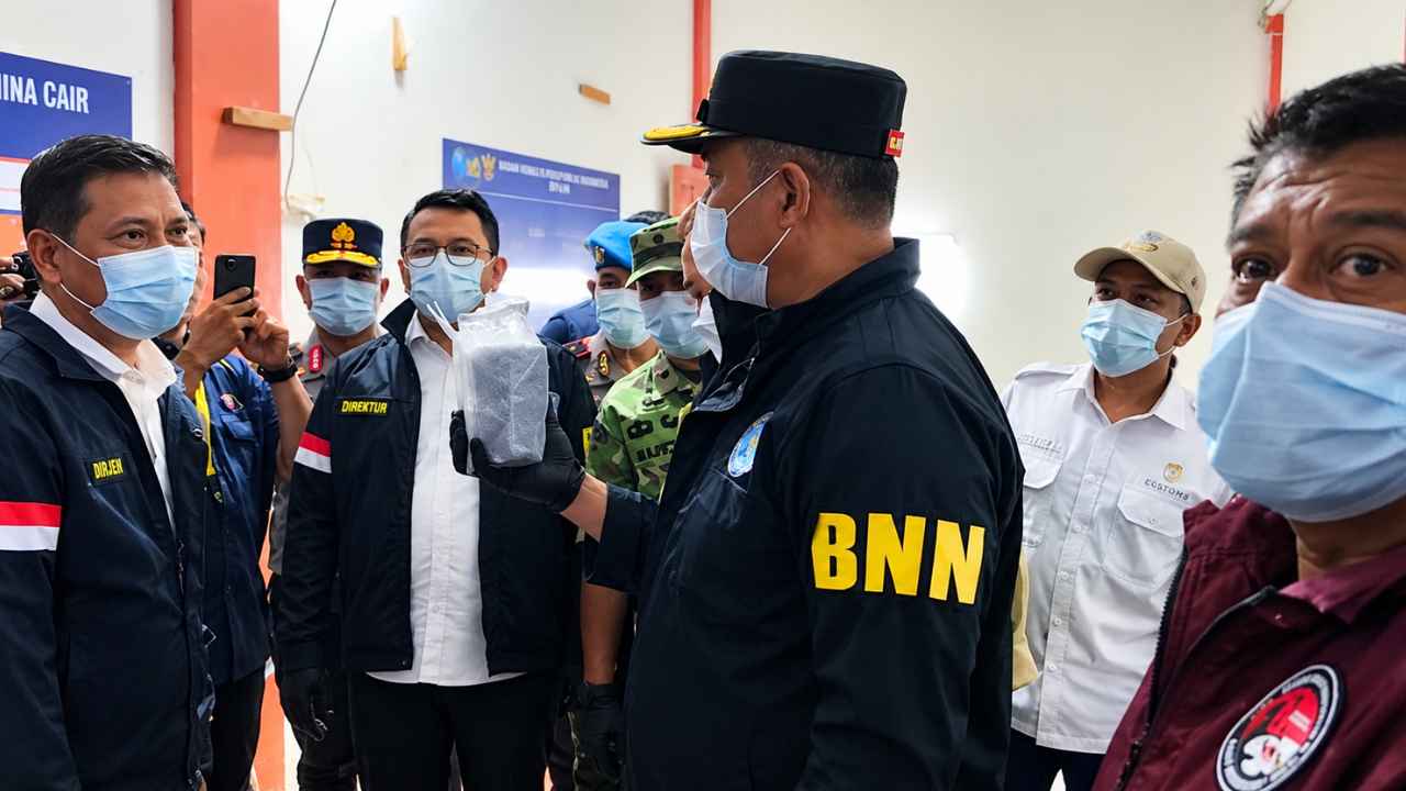 Pengungkapan laboratorium narkotika di Pidie, Aceh, oleh tim gabungan Polri, BNN, dan Bea Cukai.