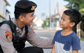 Reformasi kepolisian menuju polisi humanis dan professional.